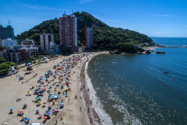 Governo divulga calendário de feriados e pontos facultativos em 2025