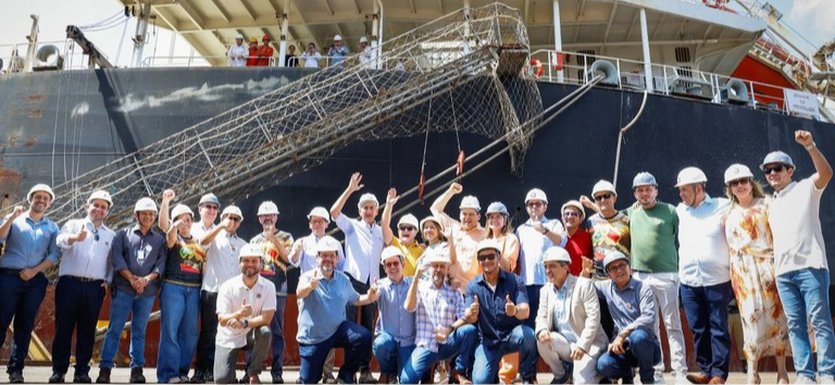 Amapá inaugura rota marítima com a China e reduz em 14 dias o tempo de transporte