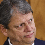 STF dá prazo de cinco dias para PGR se manifestar sobre investigação de Tarcísio de Freitas