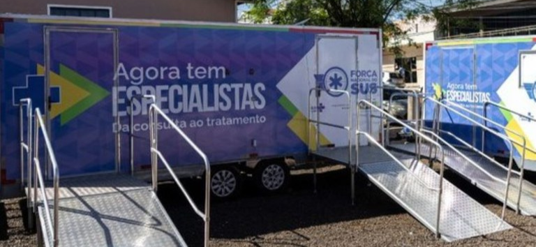 Governo inicia atendimentos em consultórios móveis após tornado que devastou 90% de Rio Bonito do Iguaçu