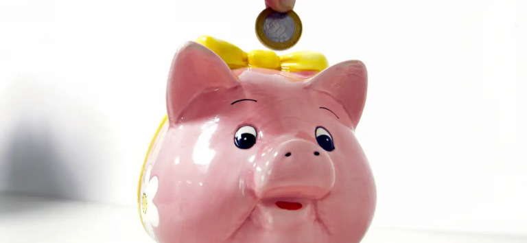 Saques superam depósitos e poupança fecha novembro com retirada líquida de R$ 2,8 bilhões