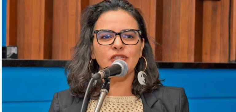 Deputada solicita esclarecimentos sobre ampliação do Programa Ensina Brasil na rede estadual de MS