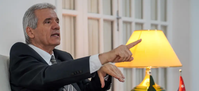 Embaixador de Cuba no Brasil critica endurecimento de embargo dos EUA e fala em “política genocida”