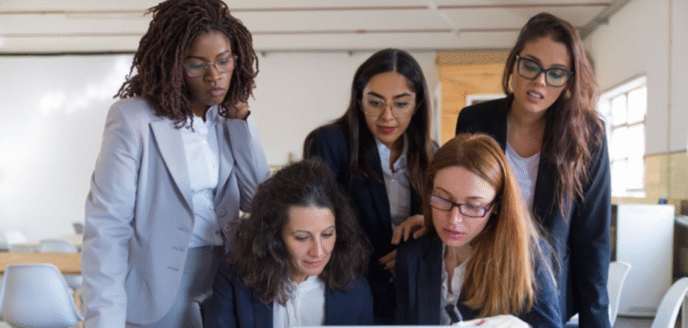 Participação de mulheres na liderança do governo federal cresce e chega a 38% em 2026