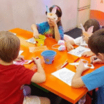 Shopping Campo Grande promove programação gratuita de Páscoa com oficinas, teatro e caça aos chocolates