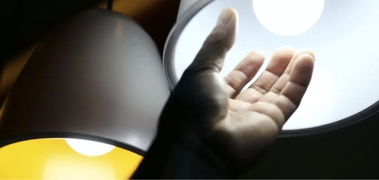 Aneel mantém bandeira verde em março e conta de luz segue sem taxa extra