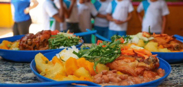 Governo atualiza regras da alimentação escolar e amplia exigência de alimentos saudáveis nas escolas públicas