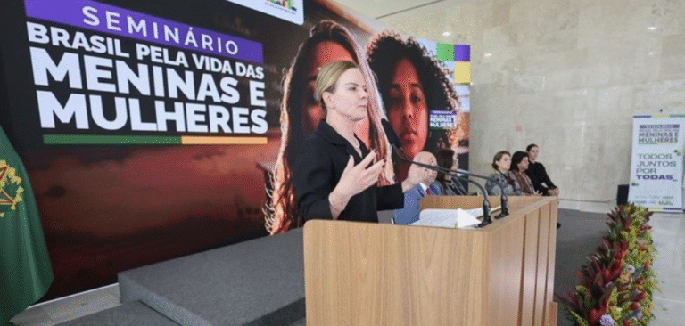 Três Poderes lançam Plano de Trabalho com mutirão de prisões e novas Casas da Mulher para enfrentar o feminicídio