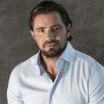 Ministro do STF autoriza transferência de banqueiro Daniel Vorcaro para presídio federal em Brasília