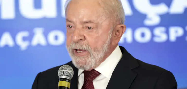 Luiz Inácio Lula da Silva sinaliza renegociação de dívidas do FIES em pacote contra endividamento