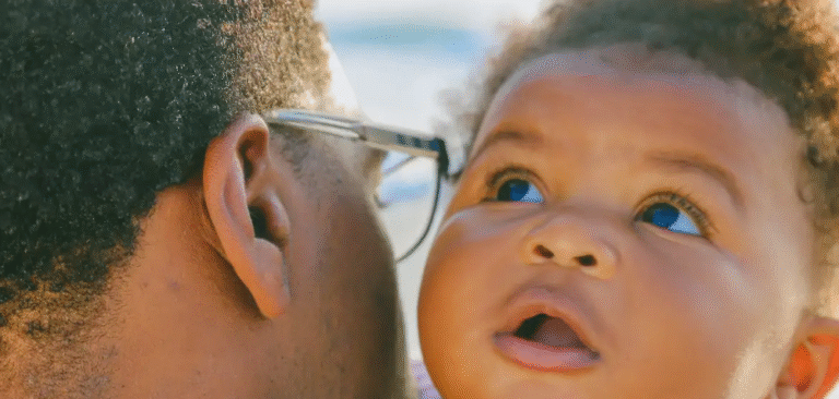 Lei amplia licença-paternidade no Brasil para até 20 dias de forma gradual