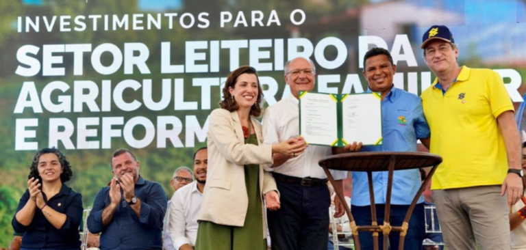 Governo federal anuncia R$ 909 milhões para leite da agricultura familiar e reforma agrária
