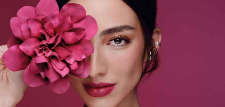 O Boticário lança Floratta Rose Sucrée e aposta em fragrância floral intensa com toque adocicado