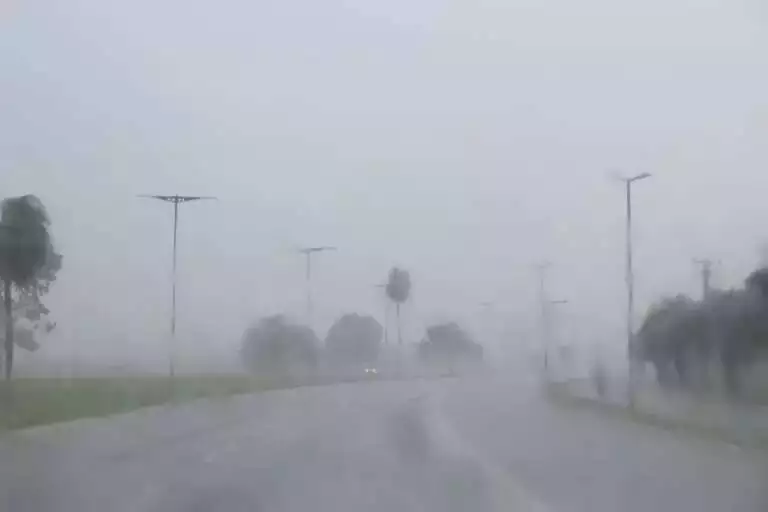 CHUVA FORTE EM CAMPO GRANDE-MS