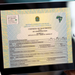 ANAC orienta companhias aéreas a aceitarem certidões digitais em embarques domésticos