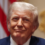 Trump exige mudanças em acordo com o Irã e adia decisão final sobre proposta de cessar-fogo
