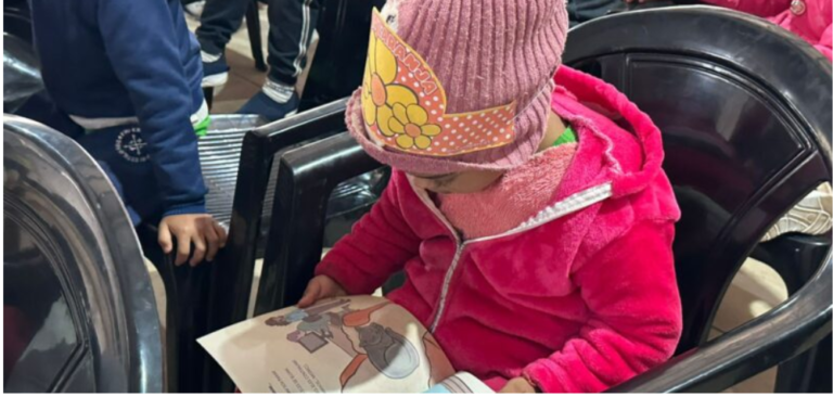 Shopping Campo Grande distribui 250 livros infantis para crianças da Associação Anandamóyi