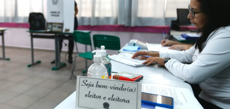 Justiça Eleitoral abre cadastro para mesários voluntários nas eleições de 2026