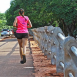 Projeto em Campo Grande reúne mulheres para caminhada contra o sedentarismo no Parque dos Poderes