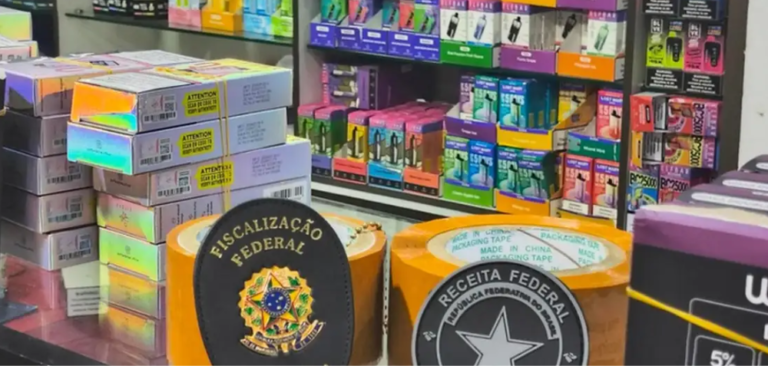 Operação apreende mais de 25 mil cigarros eletrônicos e 107 mil maços de cigarros contrabandeados no Brasil