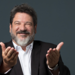 Mario Sergio Cortella apresenta conferência inédita em Campo Grande sobre propósito, mudanças e novos caminhos para o futuro