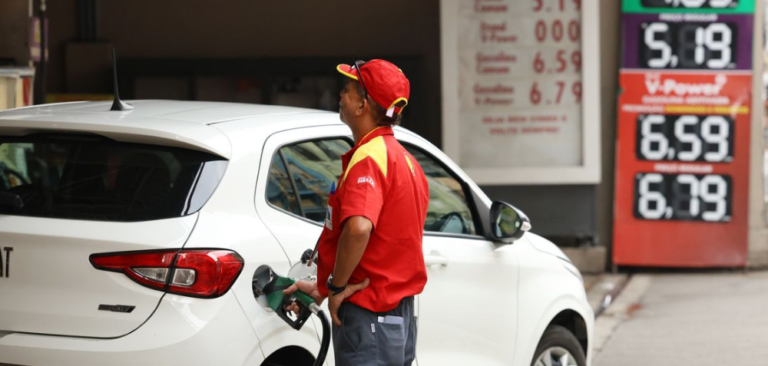 Mistura de etanol na gasolina sobe para 32% e gera debate sobre impactos nos veículos e no preço dos combustíveis