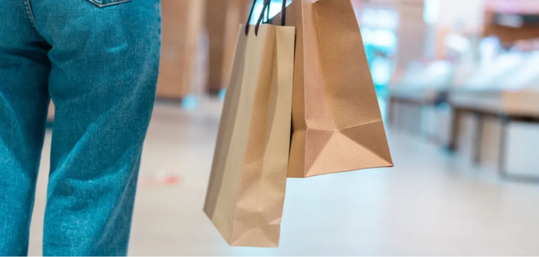 Dia dos Pais deve movimentar R$ 4,45 bilhões nos shoppings, mas crescimento das vendas será moderado