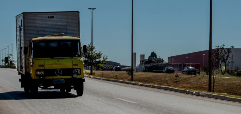 Lei do Frete é sancionada com regras permanentes para fiscalização do transporte de cargas e vetos presidenciais