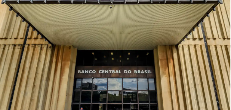 Banco Central reduz projeção do PIB para 1,8% em 2026 e mantém inflação em 5,2%