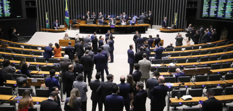 Eleições 2026 levam número recorde de mulheres ao Congresso Nacional