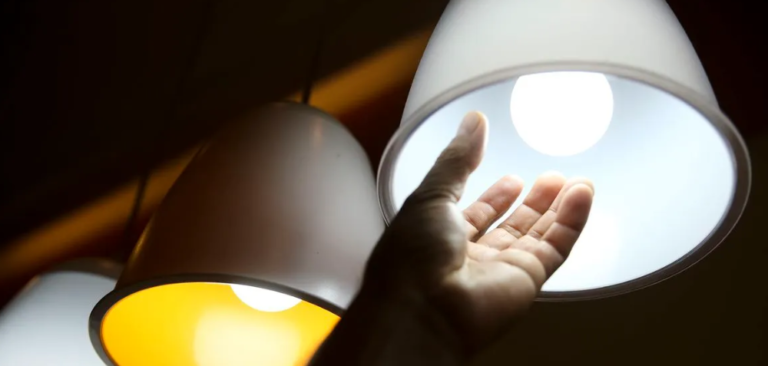 STF fixa prazo de 10 anos para devolução de cobranças indevidas na conta de luz