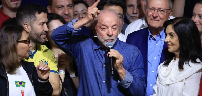 Lula promete mudar forma de governar e anuncia prioridades após reeleição